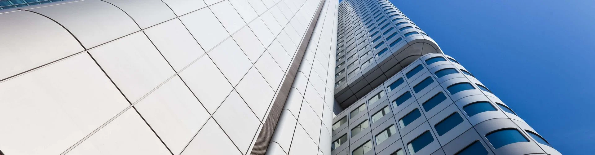 Facade_powdercoated_Fotolia.jpg